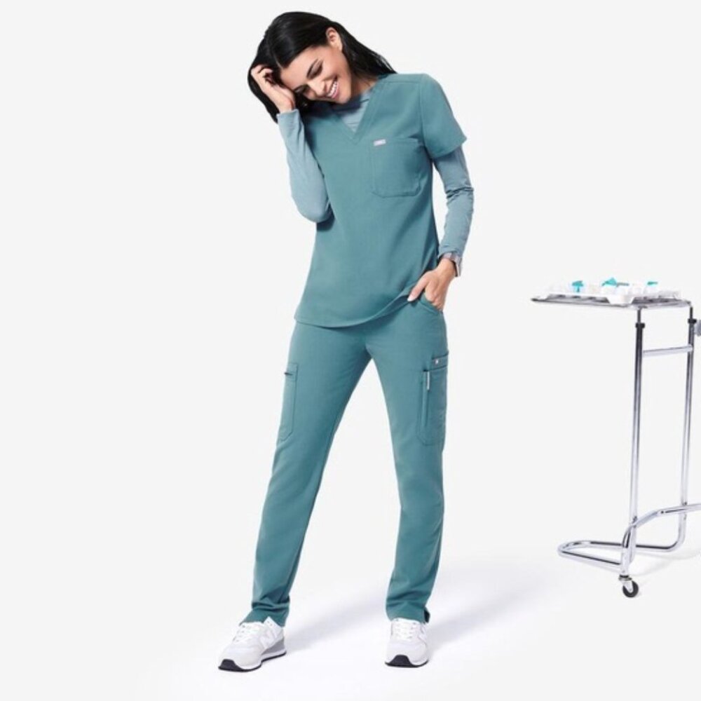 FIGS Scrubs Set Catarina Top (S) Yola Pants (S- Tall) Hydrogreen Teal RARE